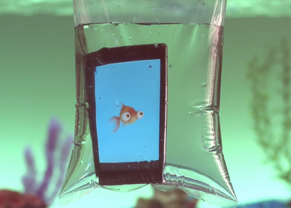 Sony Underwater Apps lets you play with some Xperias in the wet