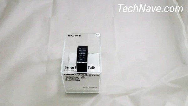 Sony SmartBand Talk SWR30 unboxing video