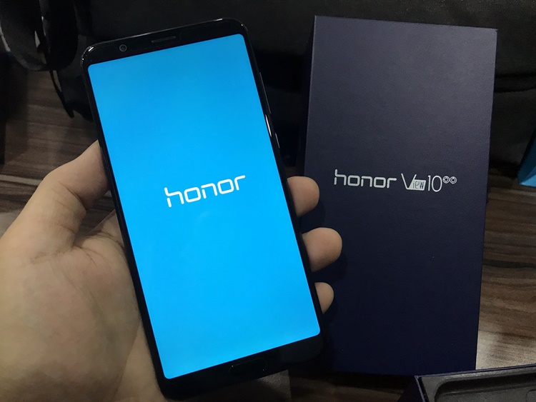Exclusive first look at honor's first A.I. smartphone - honor View10 hands-on and features