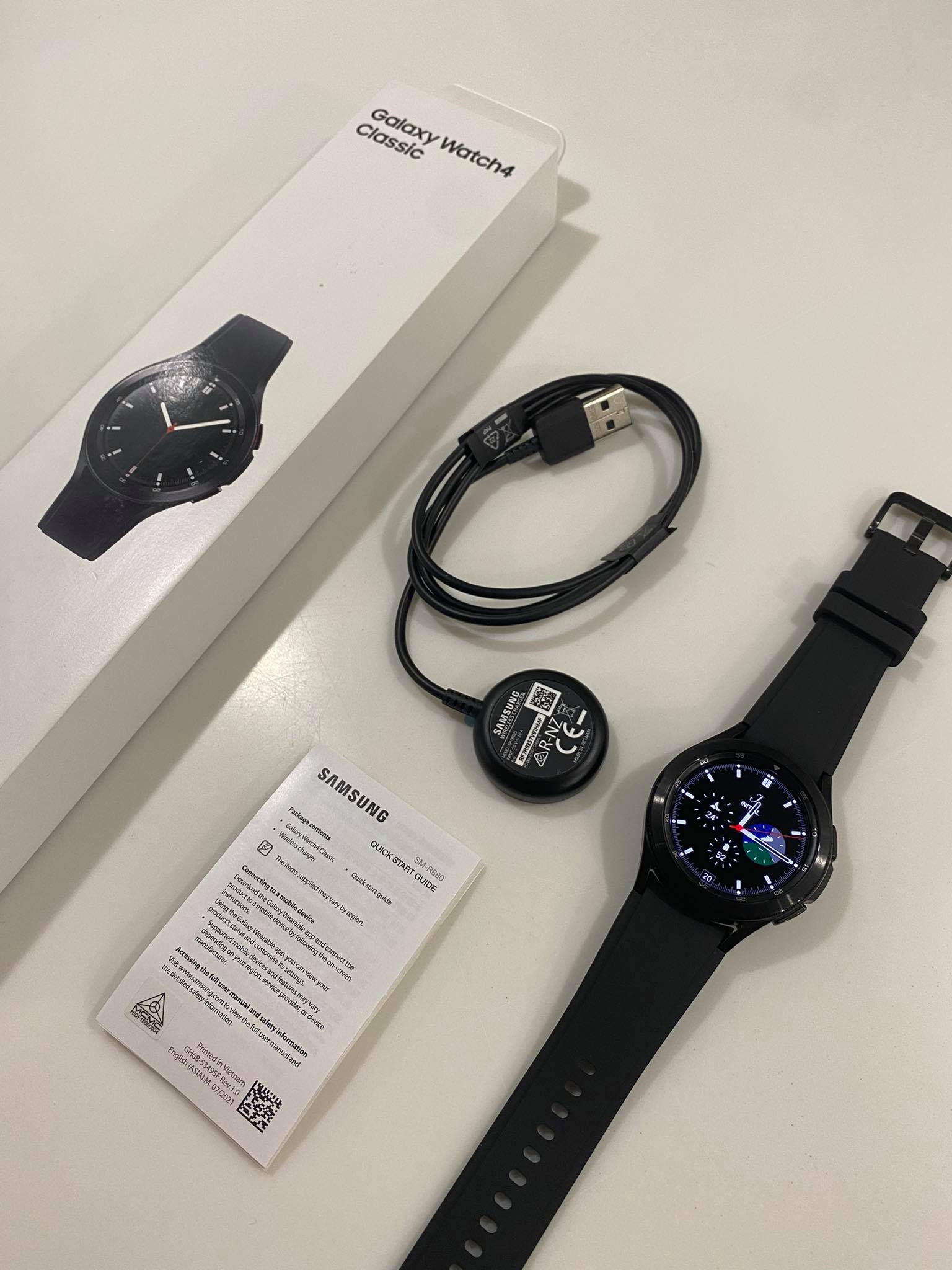 Samsung Galaxy Watch4 Classic