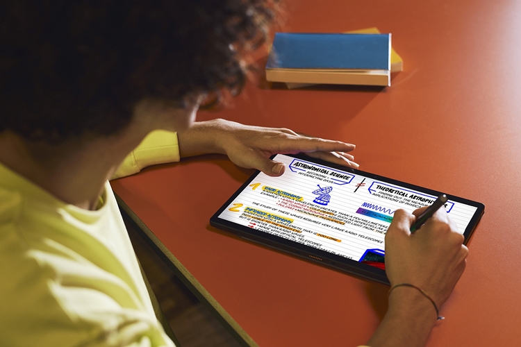 ASUS Vivobook 13 Slate OLED 2.jpg