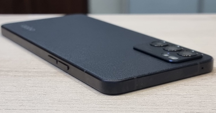 Oppo Reno6 5G in review: High-quality mid-range smartphone -   Reviews