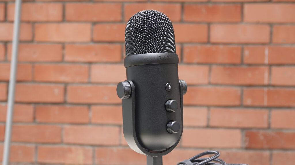 Razer Seiren Mini Ultra-compact Streaming Microphone - GADGET NOVA
