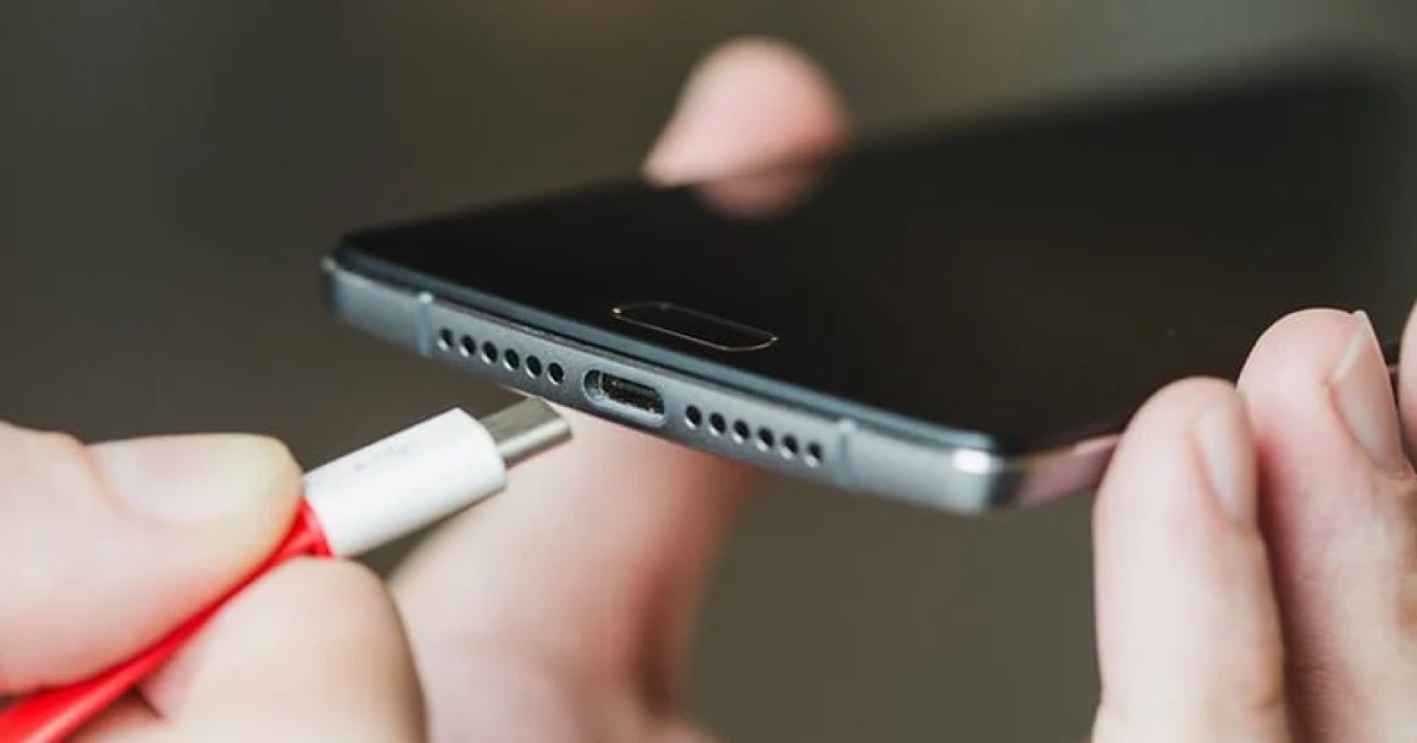 Apple may be forced to put USB-C on iPhones after the EU agreed for a ...