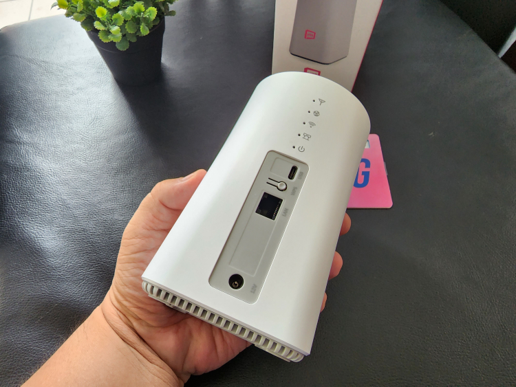 Yes 5G Wireless Fibre Infinite Gateway First Impressions TechNave