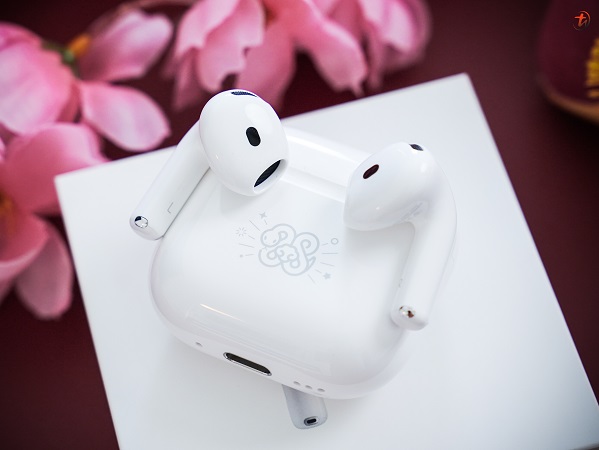 special_airpods4.jpg