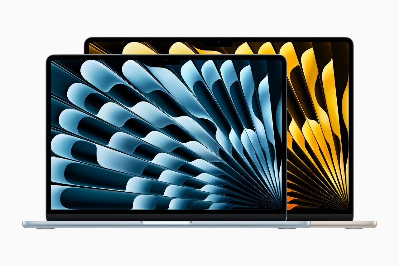 macbookairm4_2sizes.jpg