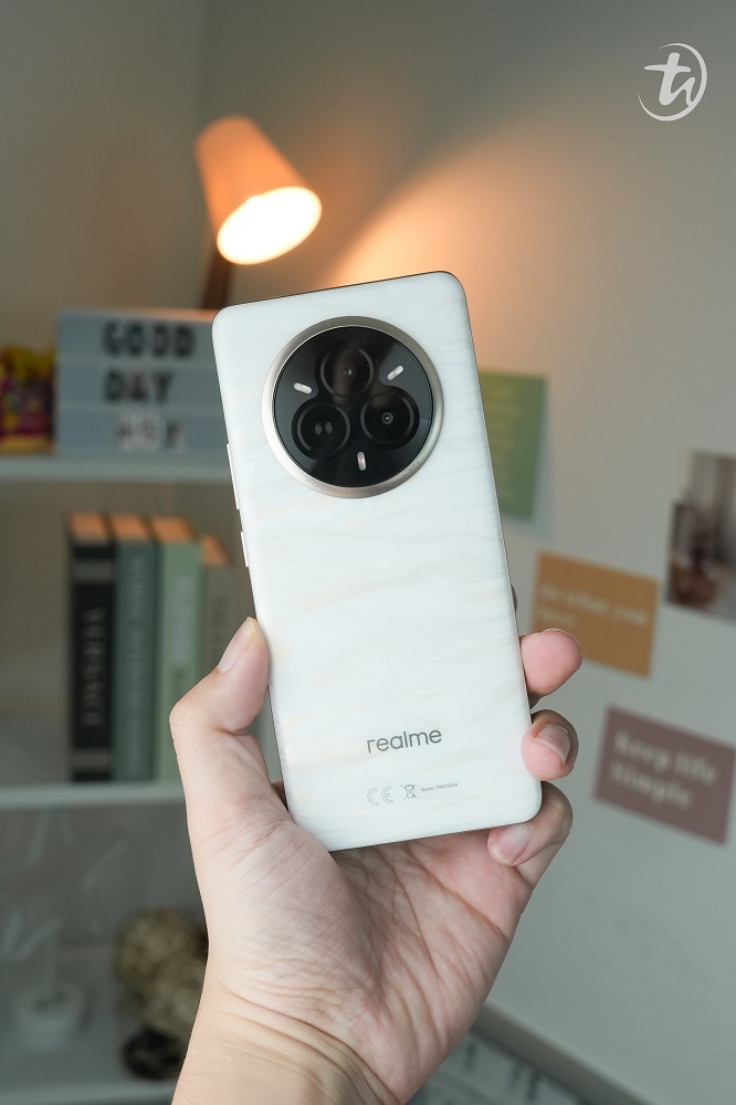 realme14pro_pearlwhite.jpg