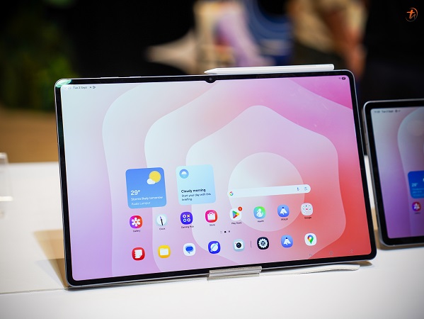 galaxytabs11ultra.jpg