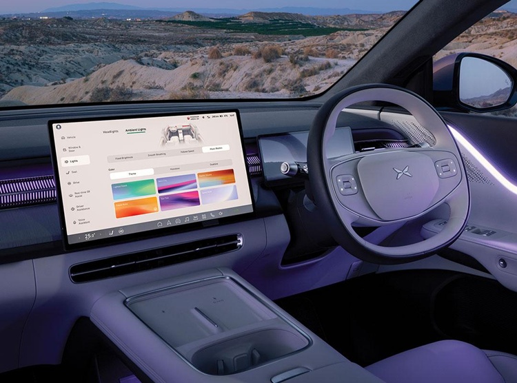 G6_FL_Interior-SmartCabin.jpg