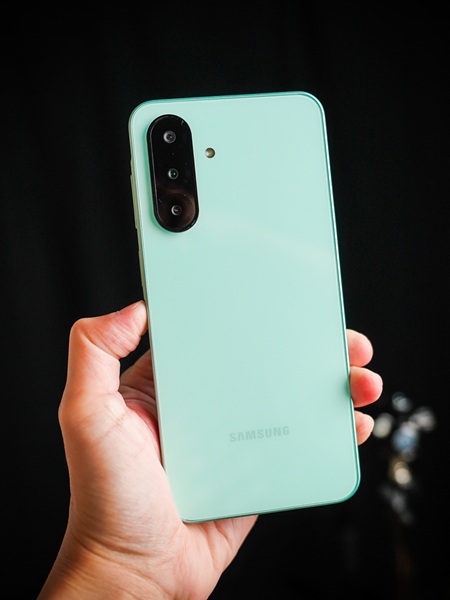 galaxya26_rear.jpg