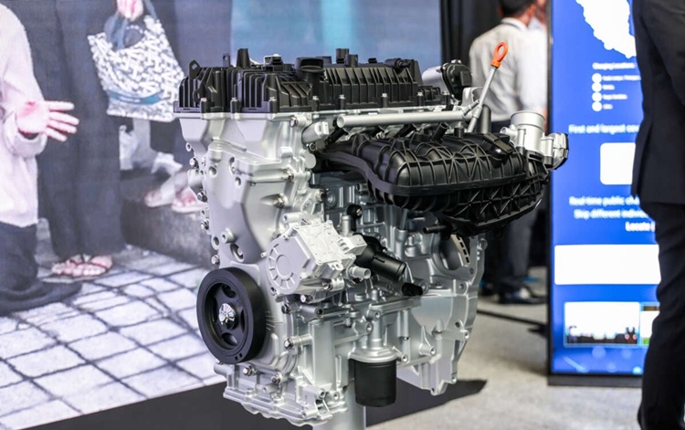 2025-Proton-Tech-Showcase-Malaysia-eMas7-PHEV-Preview-49-1200x801.jpg