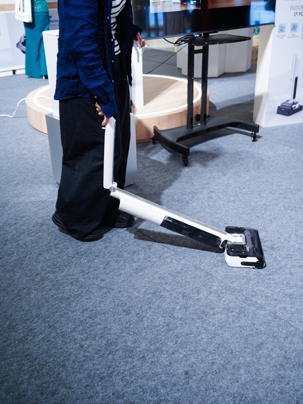 tineco_floorone_i7_fold.jpg