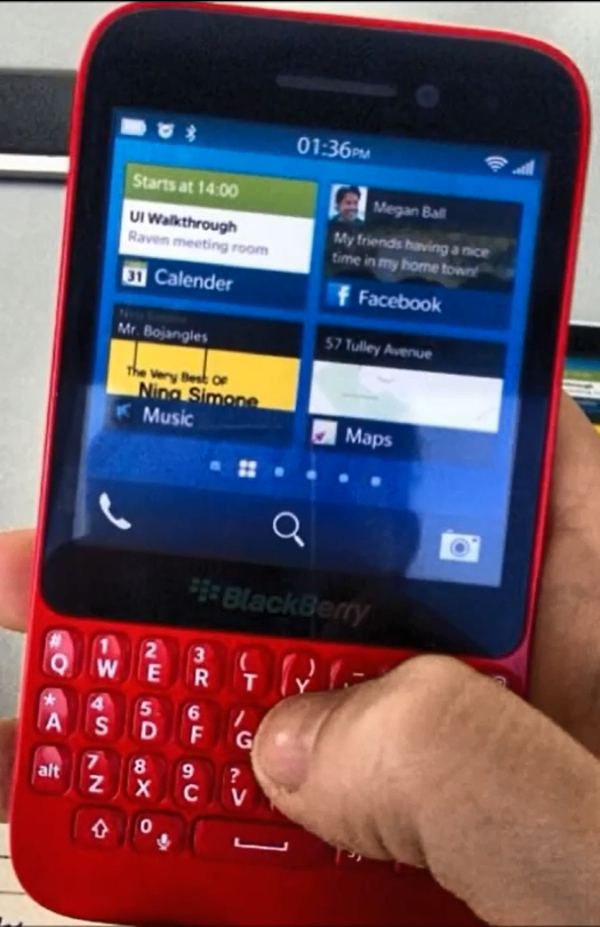 BlackBerry R10 Leaked Again : Images and Tech Specs