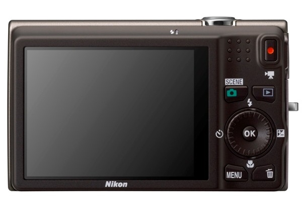 Nikon-Coolpix-S6200.jpg