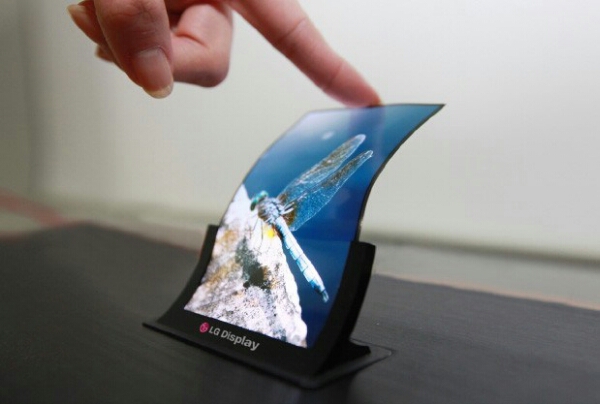 LG Confirms Flexible Display Phone by End of 2013
