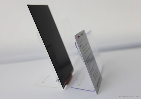 LG slim display 2.jpg