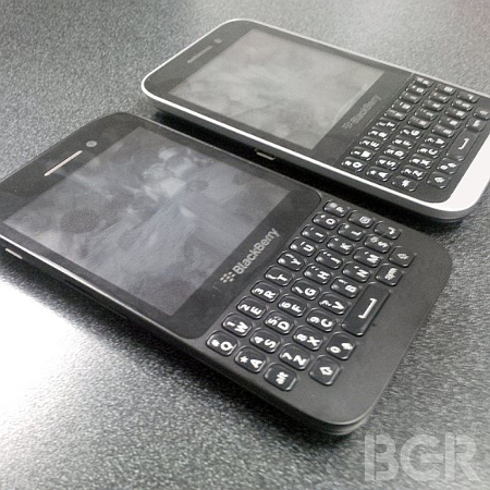 QWERTY equipped BlackBerry device spotted, codenamed Kopi