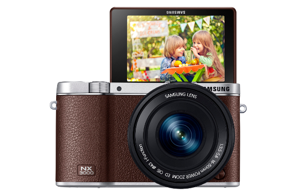 Samsung SMART camera NX3000 1.jpg