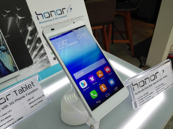 Huawei Honor 6 hands-on 1.jpg