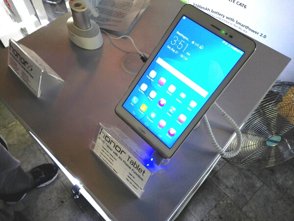 Huawei Honor Tablet hands-on 1.jpg