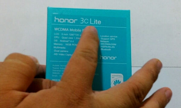 Huawei Honor 3C Lite unboxing video
