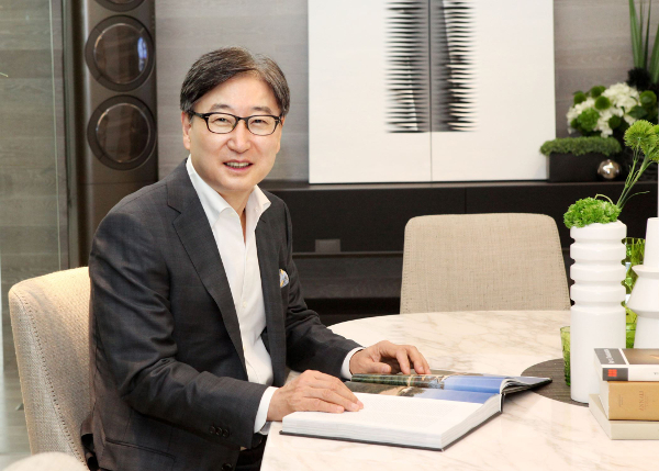 BK Yoon, President and CEO of Samsung Electronics - Image 3-1.jpg
