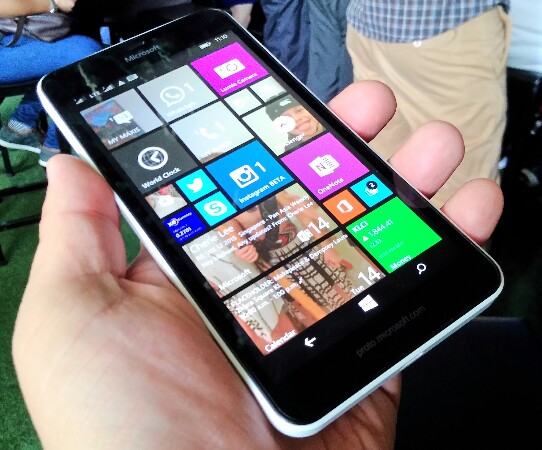 Hands-on with the Microsoft Lumia 640 XL