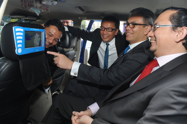 Celcom and Gigalink partnership will offer interactive digital ads and content on taxis
