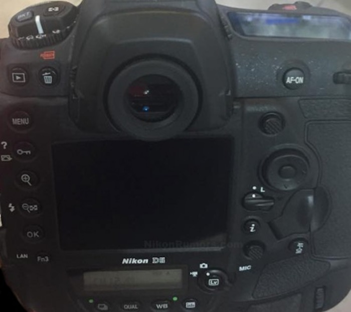 Nikon-D5-camera-leaked-3-550x490.jpg