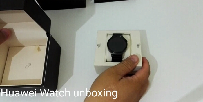 Huawei Watch unboxing video