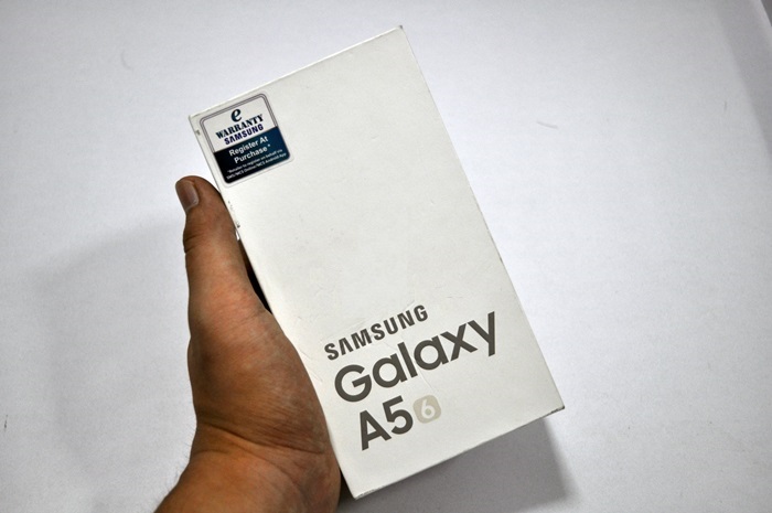 Samsung Galaxy A5 (2016) unboxing video