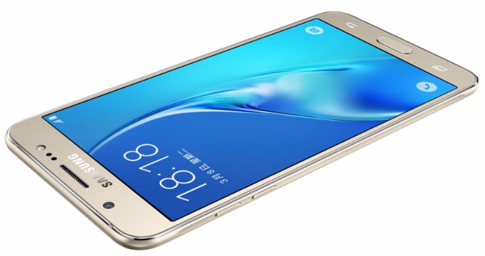 Samsung Galaxy J7 (2016) 2.jpg