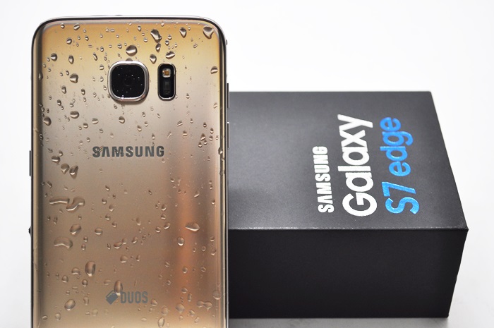 Samsung Galaxy S7 edge unboxing and cover casing video