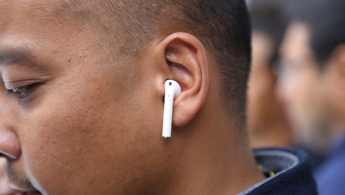 Apple AirPods first impression hands-on