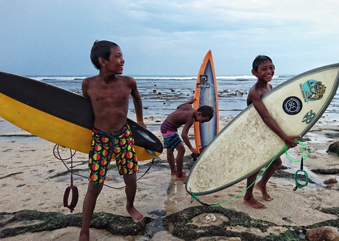 1. Taken with the Xperia XZ - Local boys in Balangan, Bali.jpg
