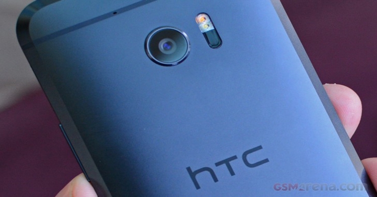 Rumours: HTC U 11 specs leak but no headphone jack in sight.