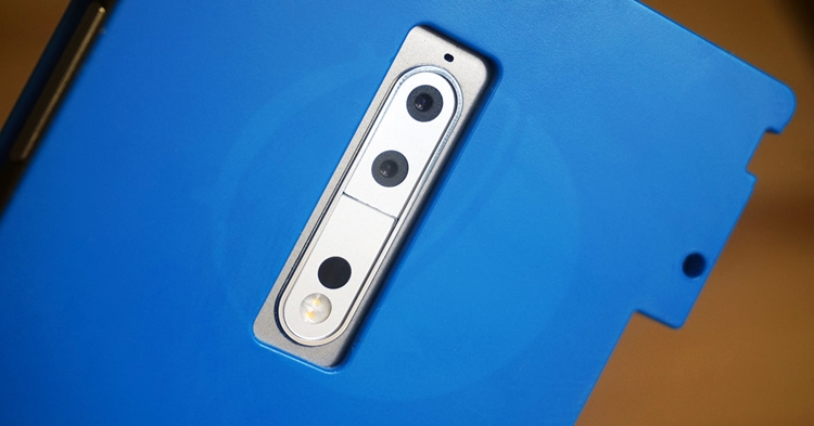 Rumours: Nokia 9 prototype spotted! Sports dual-camera setup and top shelf specs