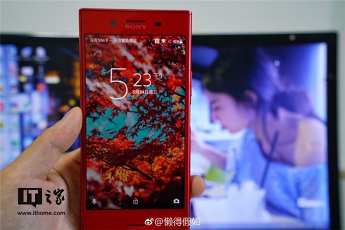 Sony-Xperia-XZ-Premium-RedTNTN.jpg