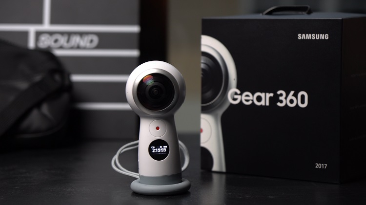 Samsung New Gear 360 (2017) Hands-on! It is now smaller and cheaper!