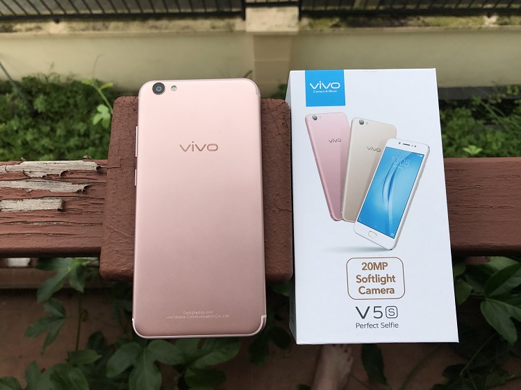 Vivo V5S Review - Improved selfie cameraphone at an affordable price