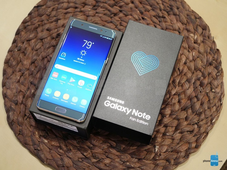 Samsung Galaxy Note FE unboxing and hands-on video / pictures