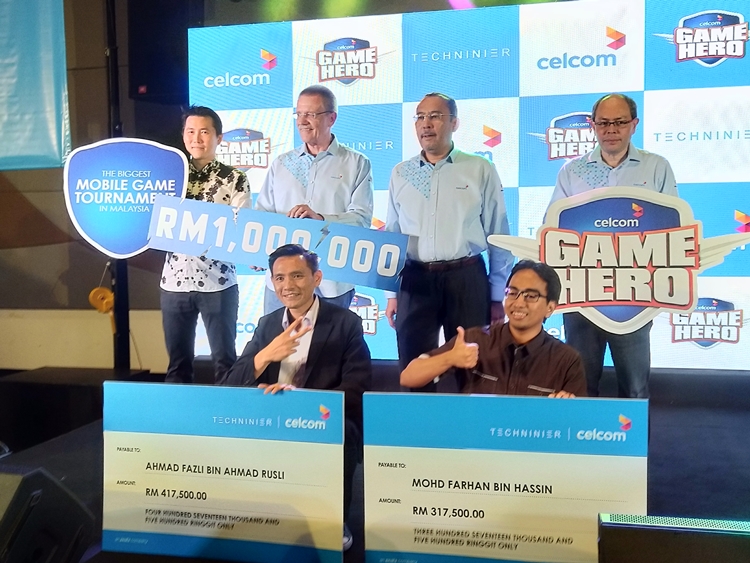 Celcom awards a total of cash prize RM1 million to the top 10 winners of Celcom Game Hero