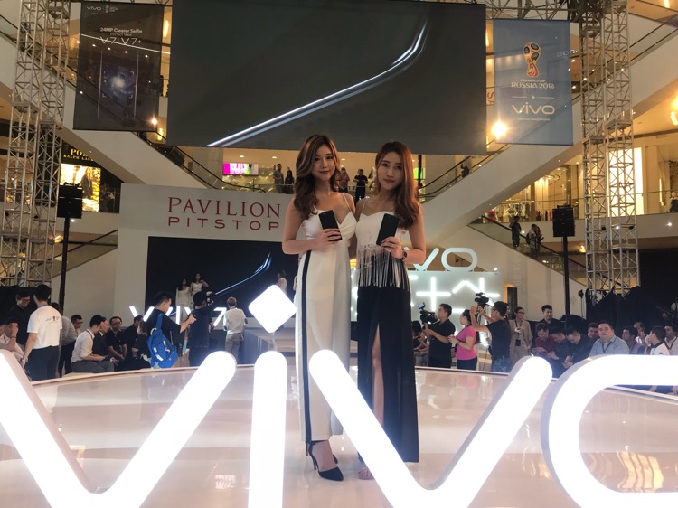 vivo V7+ Fullview Display + 24MP Selfie Camera has been officially launched in Malaysia for RM1499