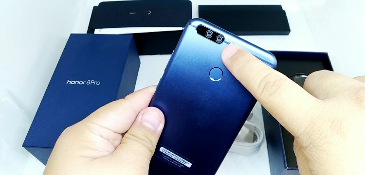 Honor 8 Pro unboxing and hands-on video