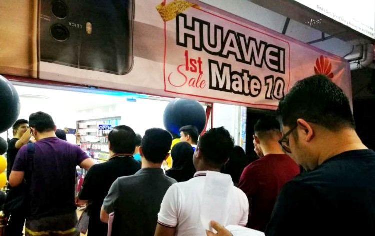 Huawei Mate 10 got its first sale last night via DirectD with great reception from customers