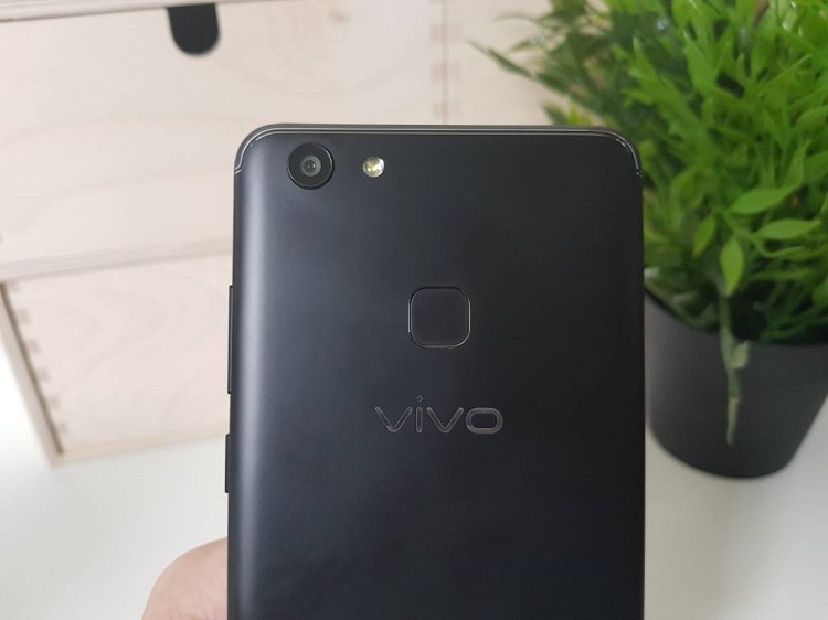 vivo mobile back fingerprint