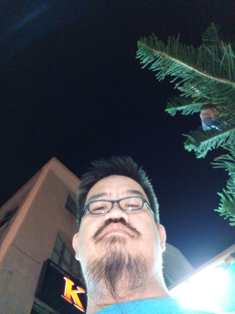 low-light selfie flash.jpg