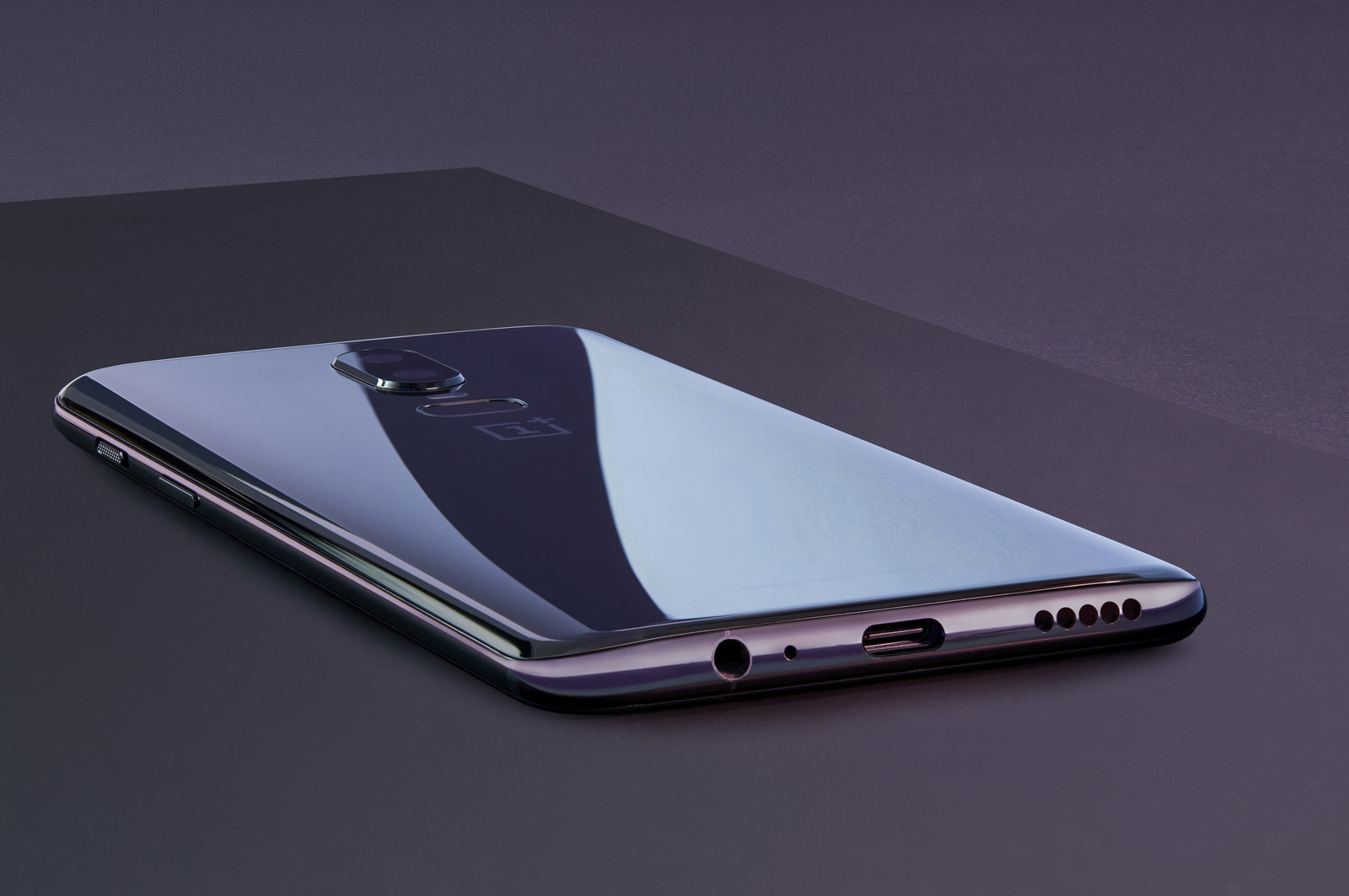 The-OnePlus-6-in-photos.jpg