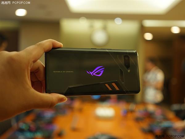 ASUS CEO hinted the ROG Phone is priced higher than the ZenFone 5Z